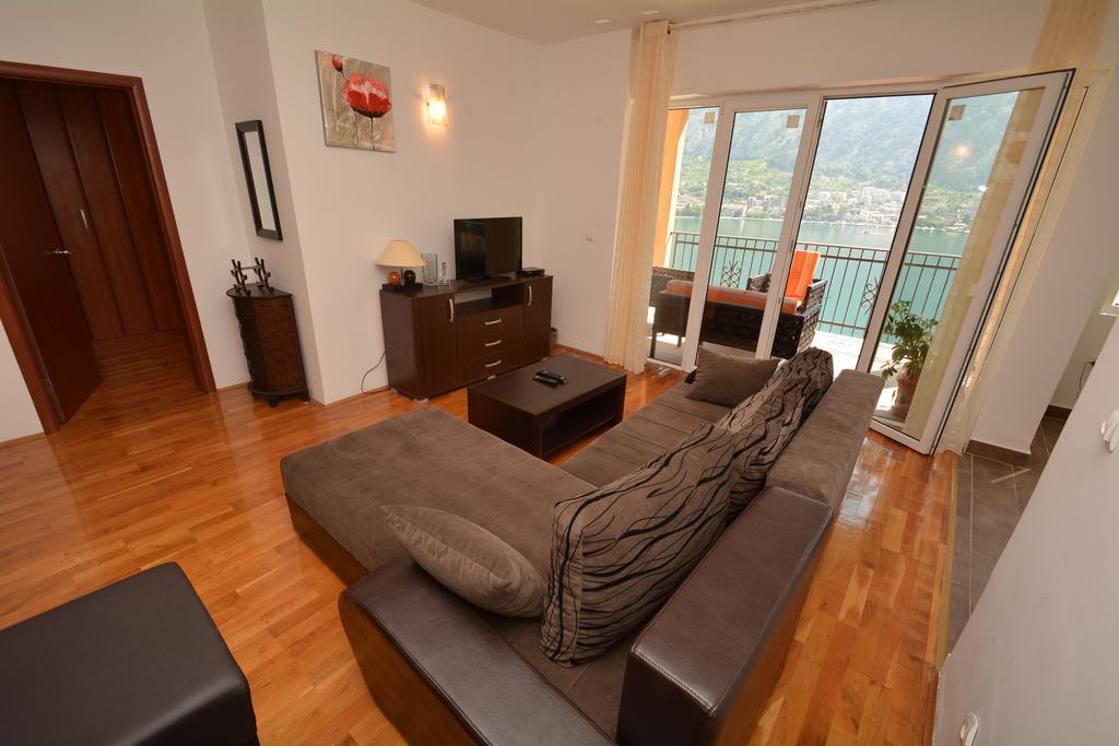 Apartments Panorama Котор Екстериор снимка